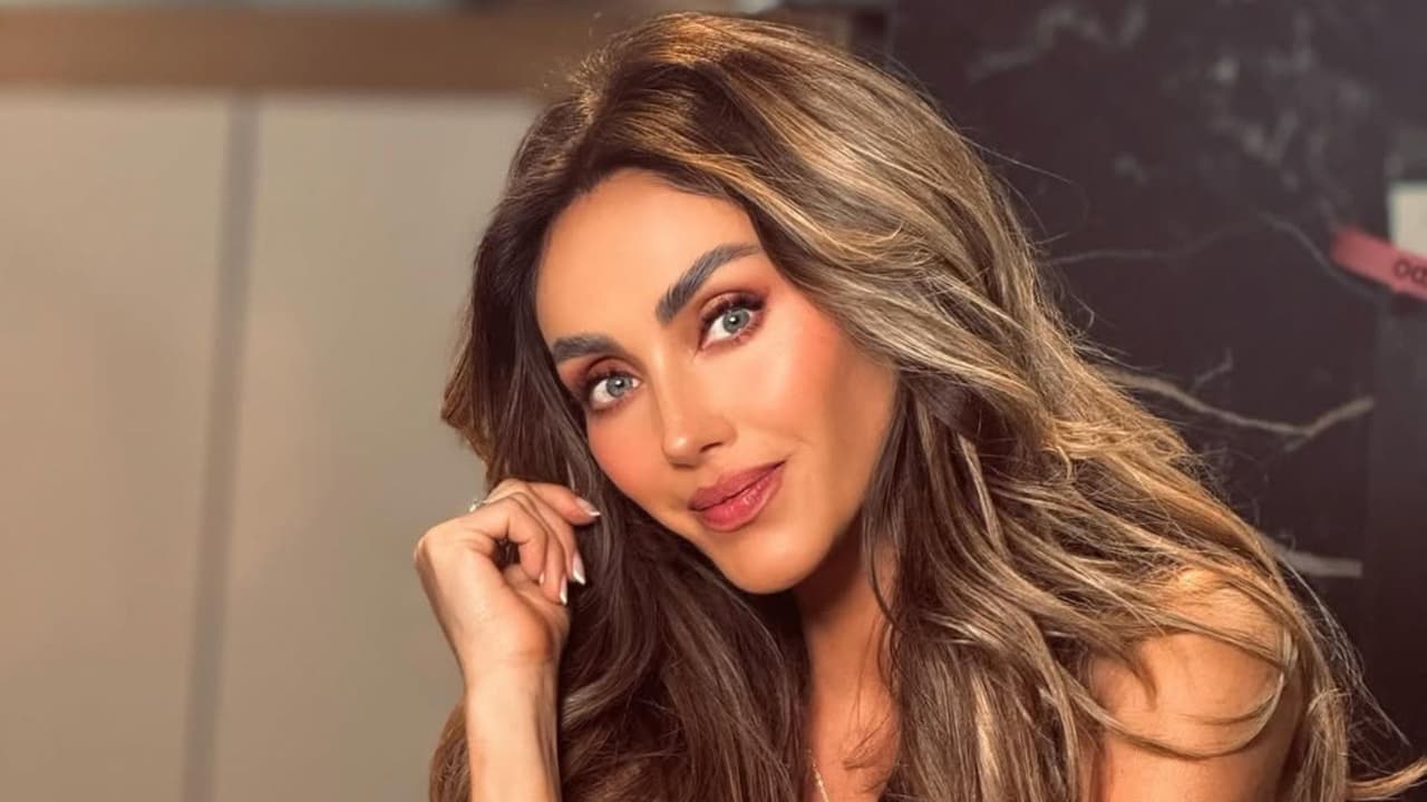 Anahí rompe en llanto en pleno concierto y lanza mensaje... ¿para RBD?: "saben perfecto abrazar la suerte de volverlo a lograr"